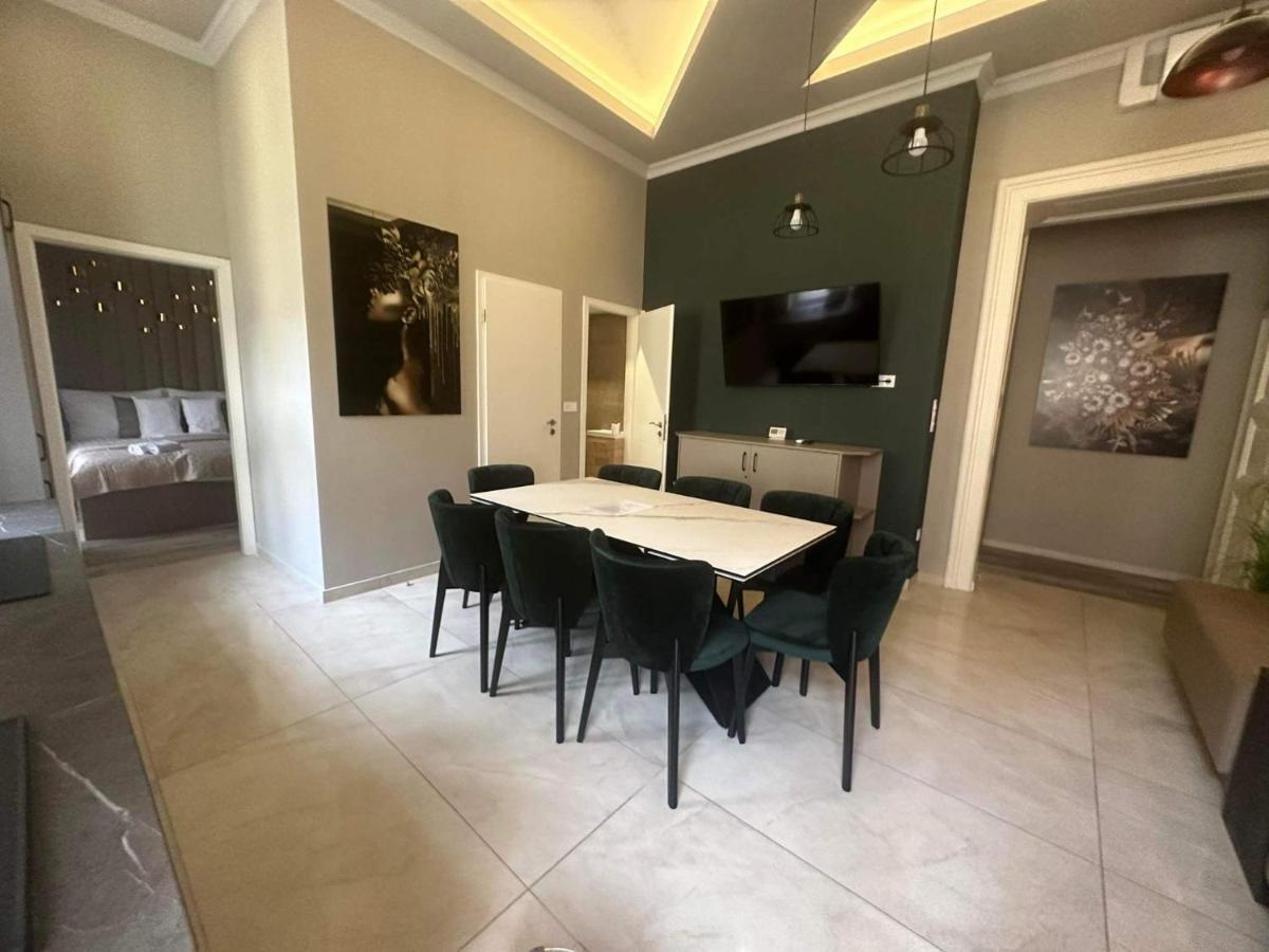 Orangehomes High Class 4 Bedroom Apartment Будапеща Екстериор снимка