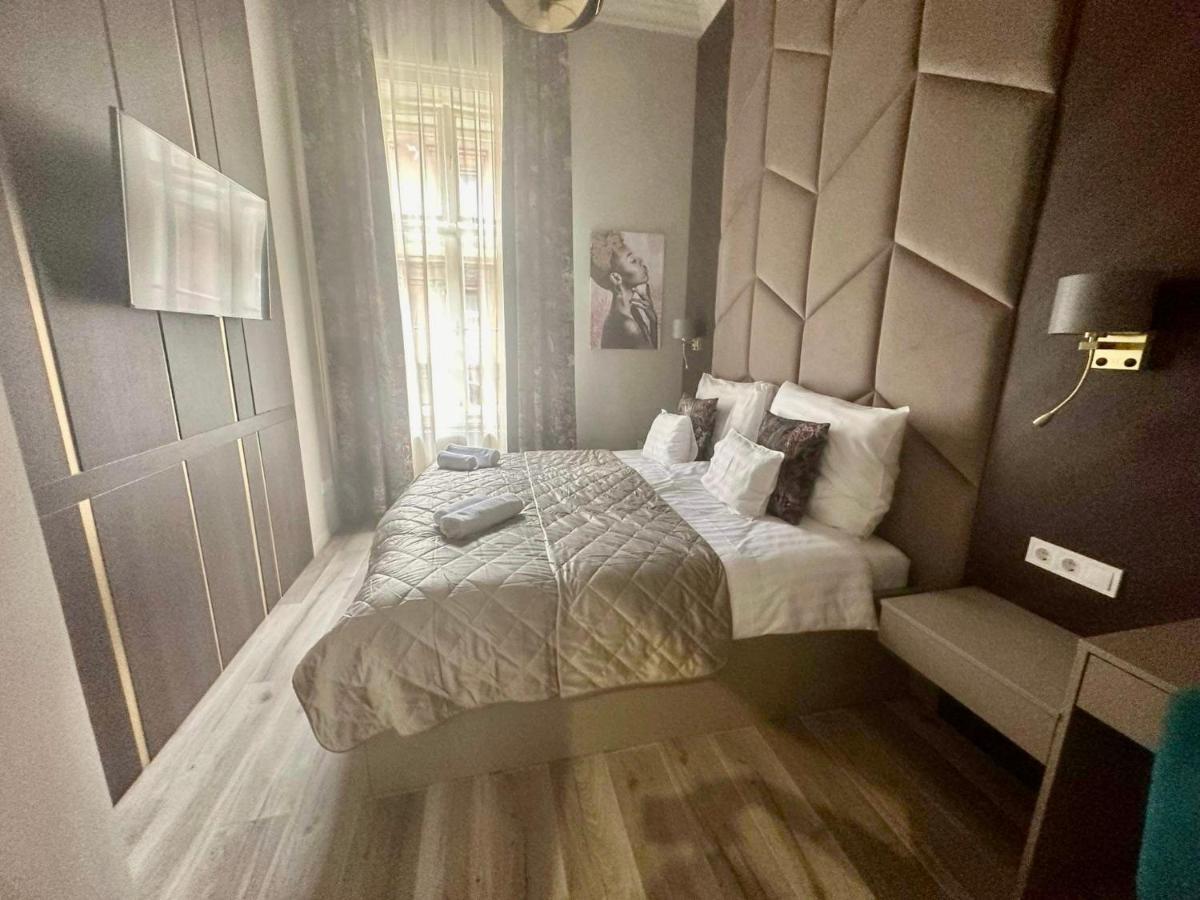 Orangehomes High Class 4 Bedroom Apartment Будапеща Екстериор снимка